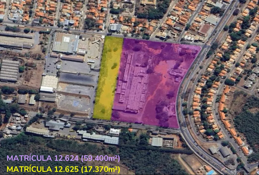 Vista aérea com as duas matrículas destacadas: 12.624, com 59.400 m², e 12.625, com 17.370 m².